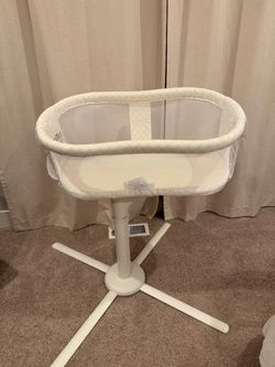 HALO Bassinest Baby Bassinet