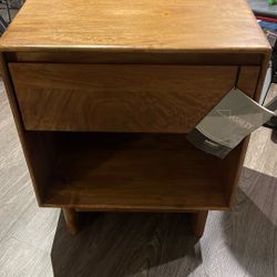 End Table Pick Up Only Today 