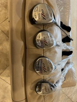 T- 740 Tour Collection 4 Club Set