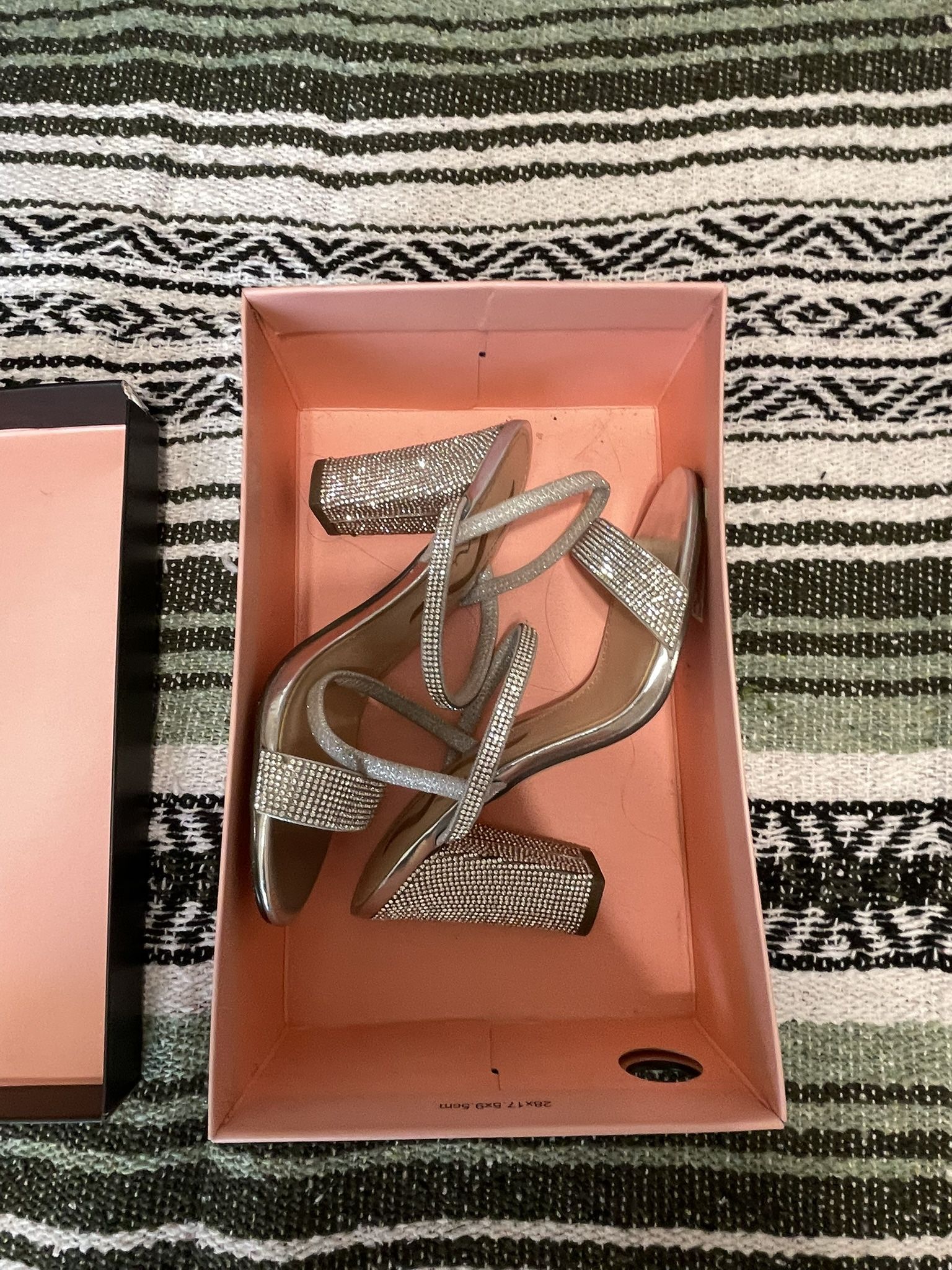 NINA True Silver Prom Heels W6.5