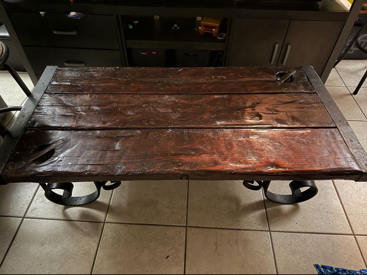 📌 $375 — Solid Wood & Wrought Iron Coffee Table (Excellent Condition)