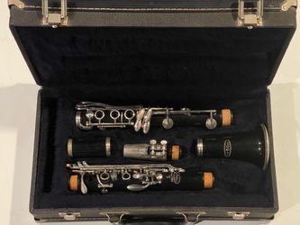 Clarinet (Vito Brand) in Hard Case