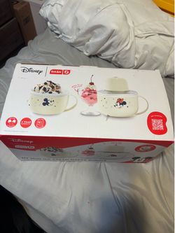 Mickey and minnie mug icecream maker