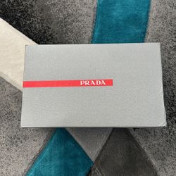 Pradas Size 11 Men