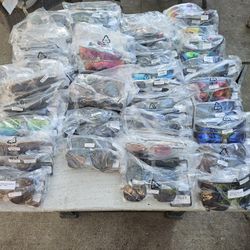 Lot Of 100 Pairs Of Foster Grant Sunglasses 