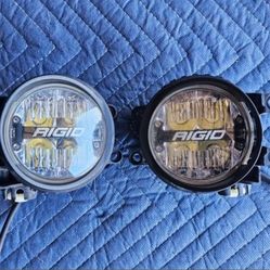 Two Rigid Industries 360s Series 4 Spot/flood Lights With Mounting Brackets