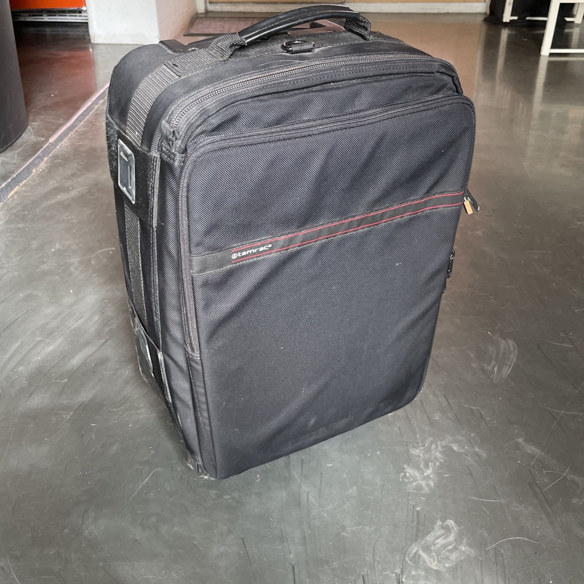 Tamrac 692 Big Wheels Rolling Camera Rolling Case