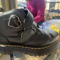 doc martins dr martins devon heart 