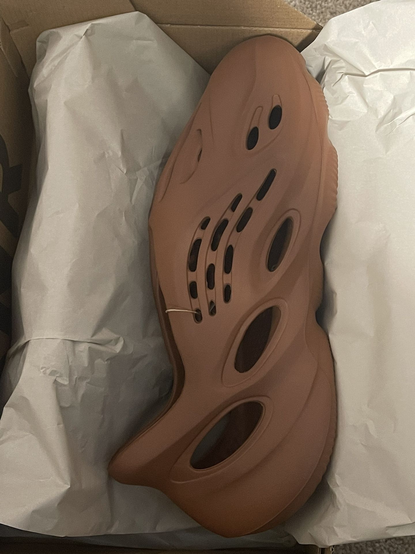 Yeezy Foam RNR Clay Red Size 11 DS W/Receipt