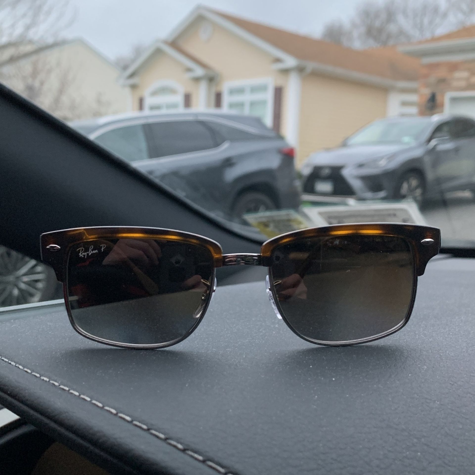 Women’s Ray Bans - Never worn brand new