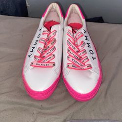 Tommy Shoes 