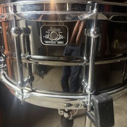 Ludwig Universal Snare - 200