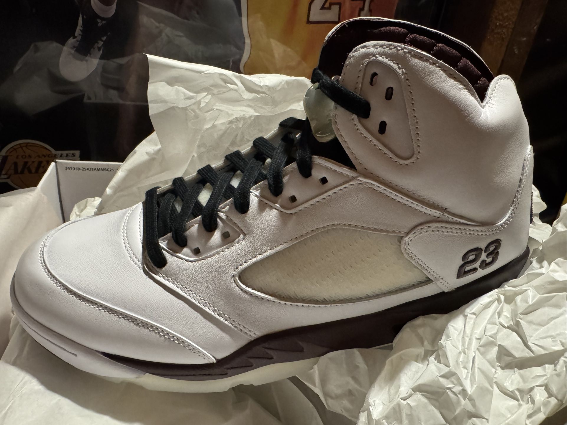 DS Size 13 Jordan 5 Retro. Burgundy Crush Unreleased