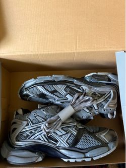 Balenciaga runners