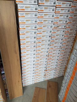 Flooring Vinyl Water Proof 1,550 square feets new