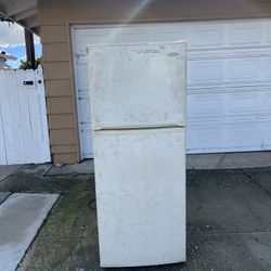 Hotpoint Fridge With Delivery Available