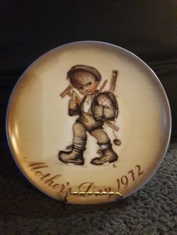 HUMMEL MOTHER'S DAY1972 COLLECTOR PLATE