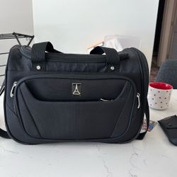 TravelPro MaxLite 5 Bag