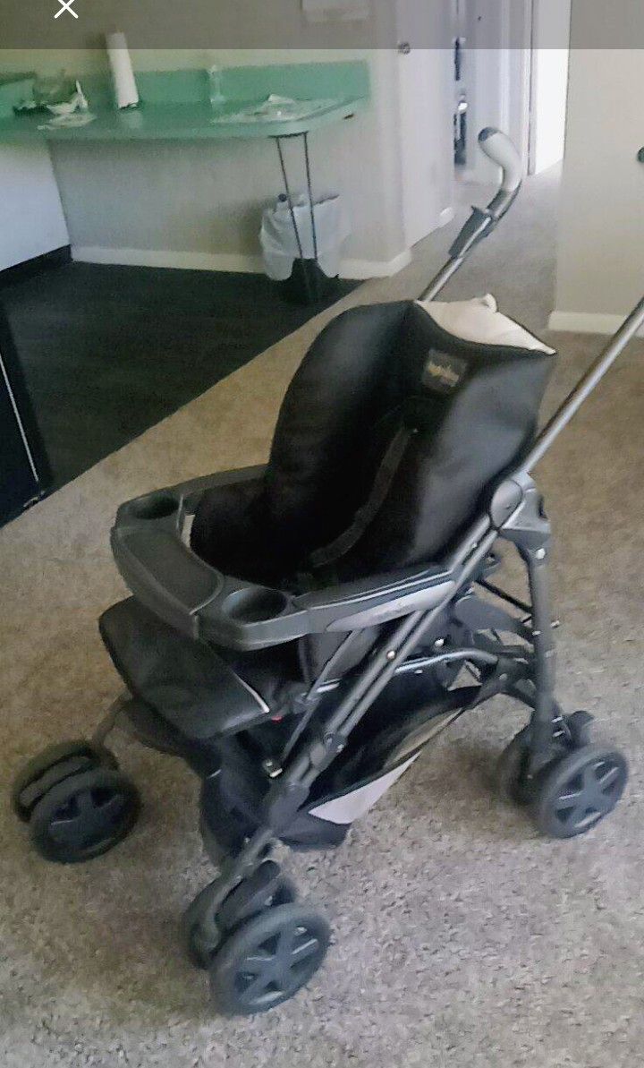 Stroller 