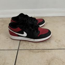 NIKE DUNKS 