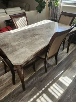 Table , Chairs ,and Hutch