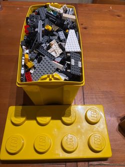 8.2 lbs Bulk LEGO Lot with Iconic Yellow 8-Stud LEGO Storage Brick Bin - See My Other Items 😀