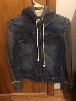 Mossimo Jean Jacket Size Medium