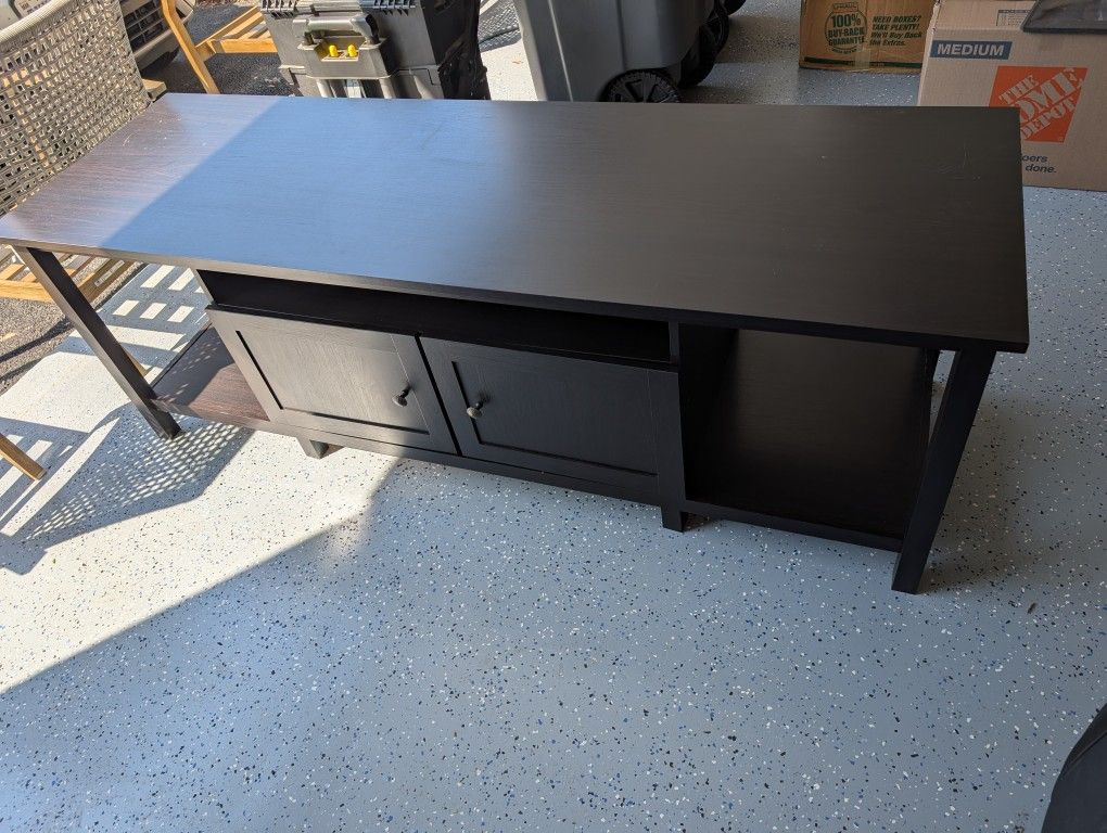 Bush Furniture Broadview TV Stand in Espresso Oak for TV's up to 75 inches