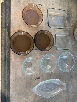 Lot of (9) glass baking pans. Six of them are Pyrex, one is anchored, one is glasbake and the last is unmarked. No cherry picking. Must take all.