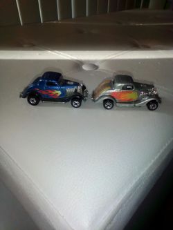 Hot Wheels Vintage Diecast lot of 2
