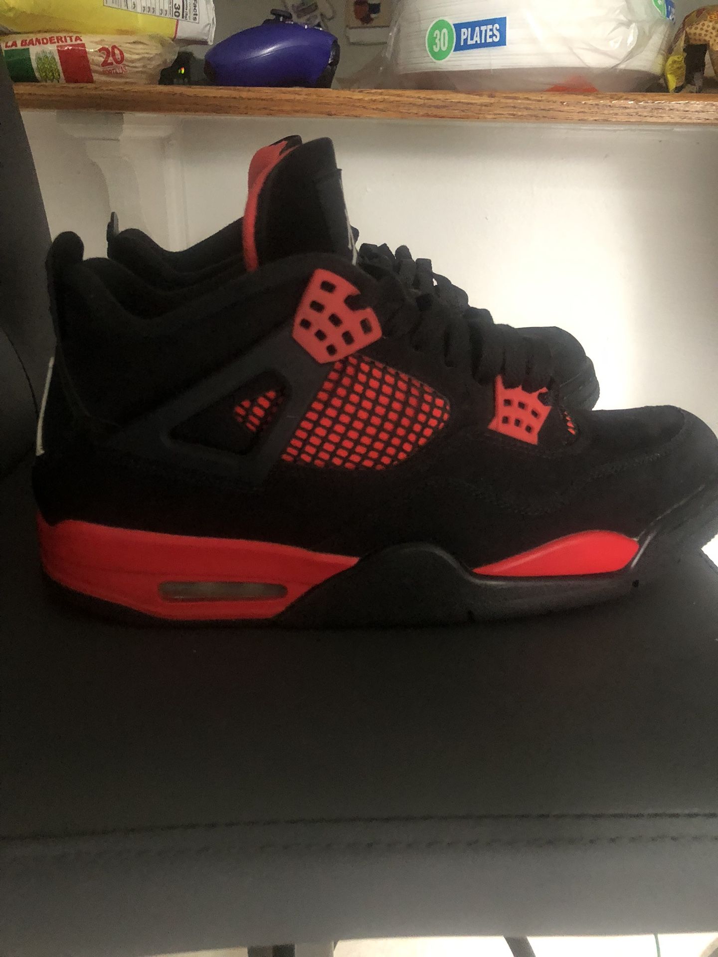 Red Thunder Retro 4s for Sale in Cleveland Heights, OH - OfferUp
