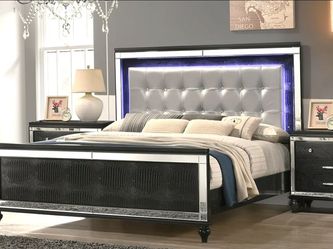 Black Queen Valentino Bedroom Set