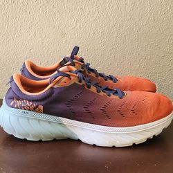 Men’s Size 9.5 Hoka One One Mach 2 running shoes 