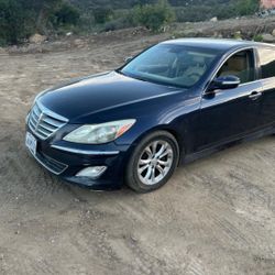 2012 Hyundai Genesis 