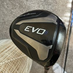 LIKE NEW Tommy Armour Evo II Driver And Woods Set