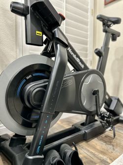 NordicTrack Commercial S22i Studio Bike iFit Exercise Bike Bicycle