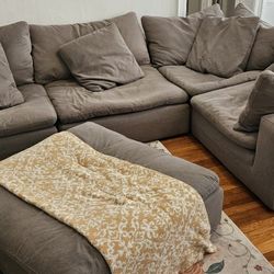 *Must GO* DREAM 131" 5 piece Sofa