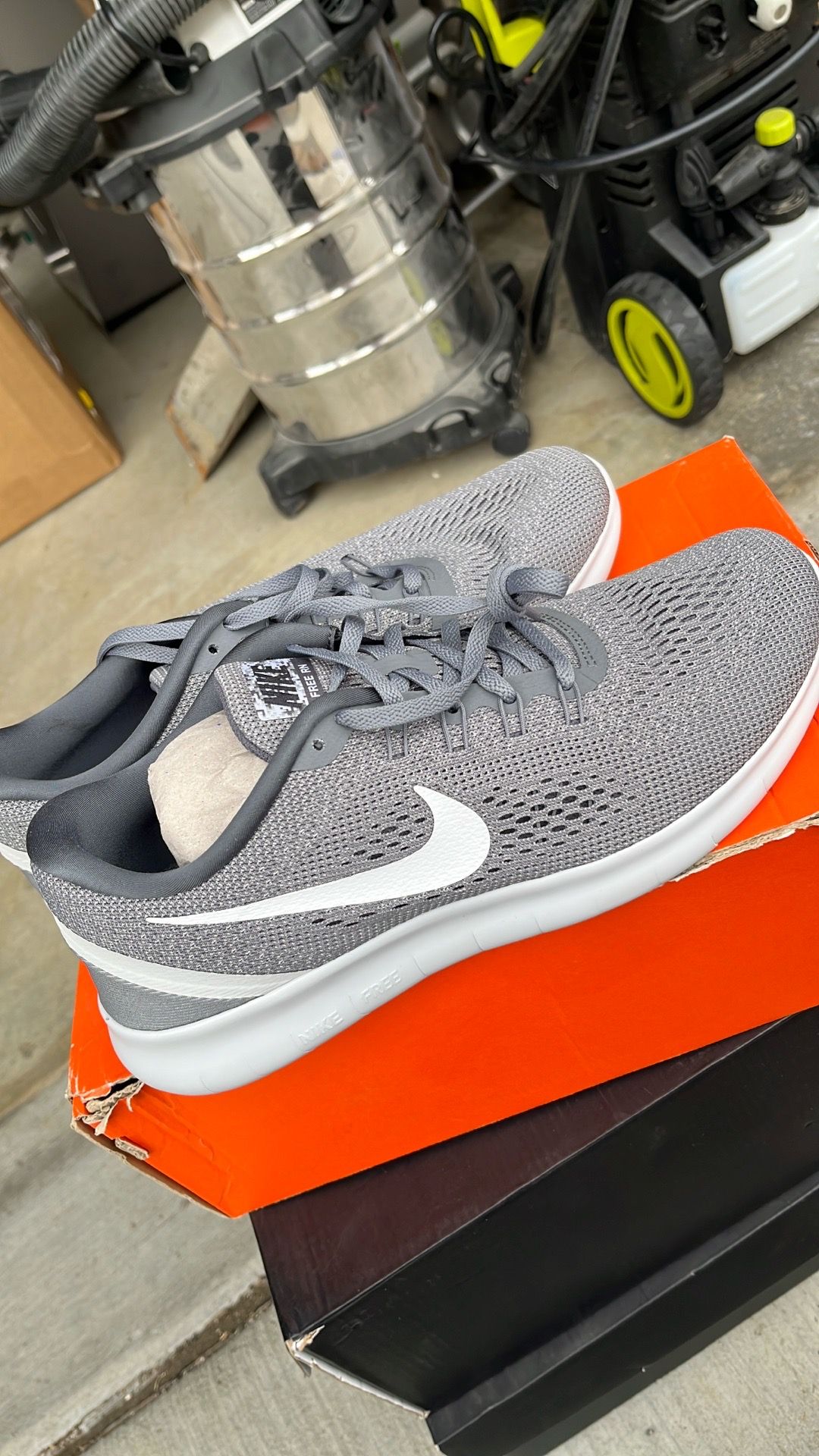 Nike free run men 9.5