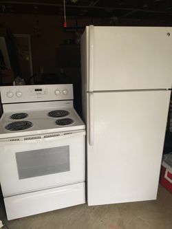 Stove/Fridge set 
