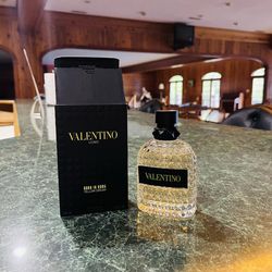 Valentino UOMO born in Roma Yellow Dream