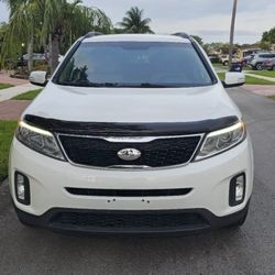2015 Kia Sorrento LX