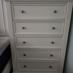 Dresser From Jeromes Furniture  
