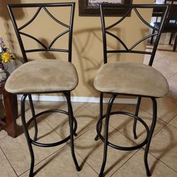 Swivel Bar Stools 