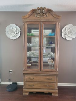 Lexington Aviso Collection