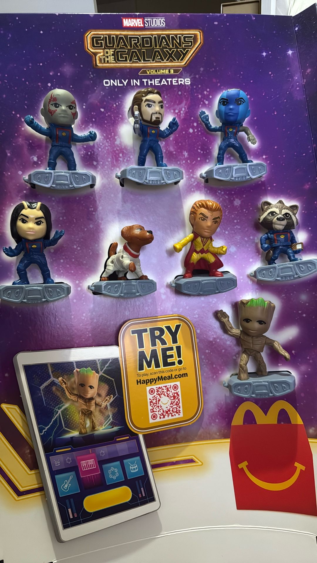 Figures set