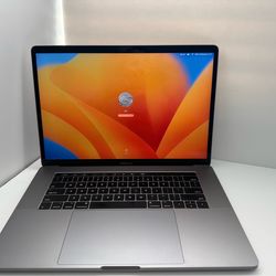 2017macbook pro 15” A-1707 i72.8GHZ  16 RAM 256 SSD