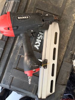 Nail gun