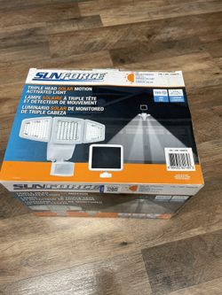 Sunforce Solar Triple Head Motion Activated Security Light 1500 Lumens