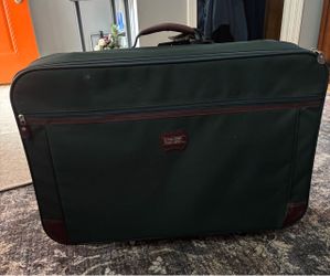 American Tourister Soft-Sided Canvas Suitcase, Dark Green. **READ BELOW (Johnstown Ohio)
