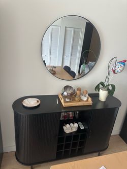 Dinning room server